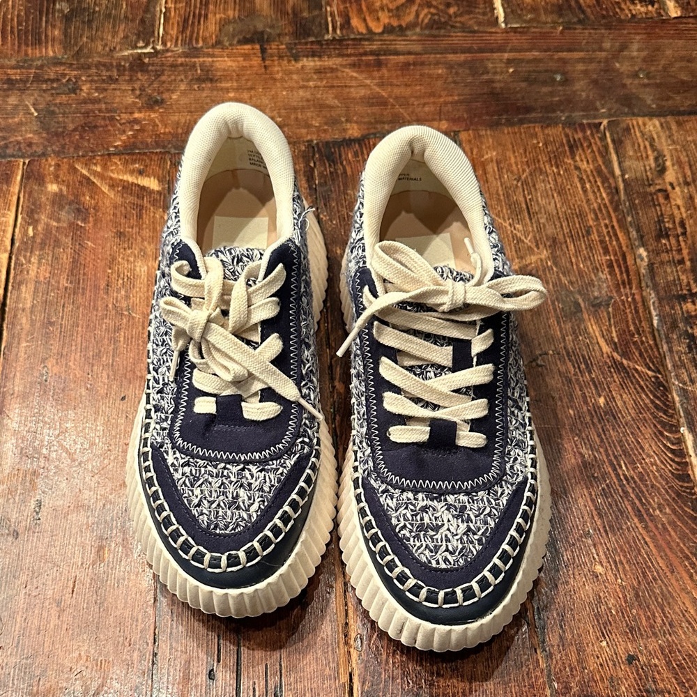Dolce Vita Navy and Cream Casual Lace-Up Shoes. Size 7M